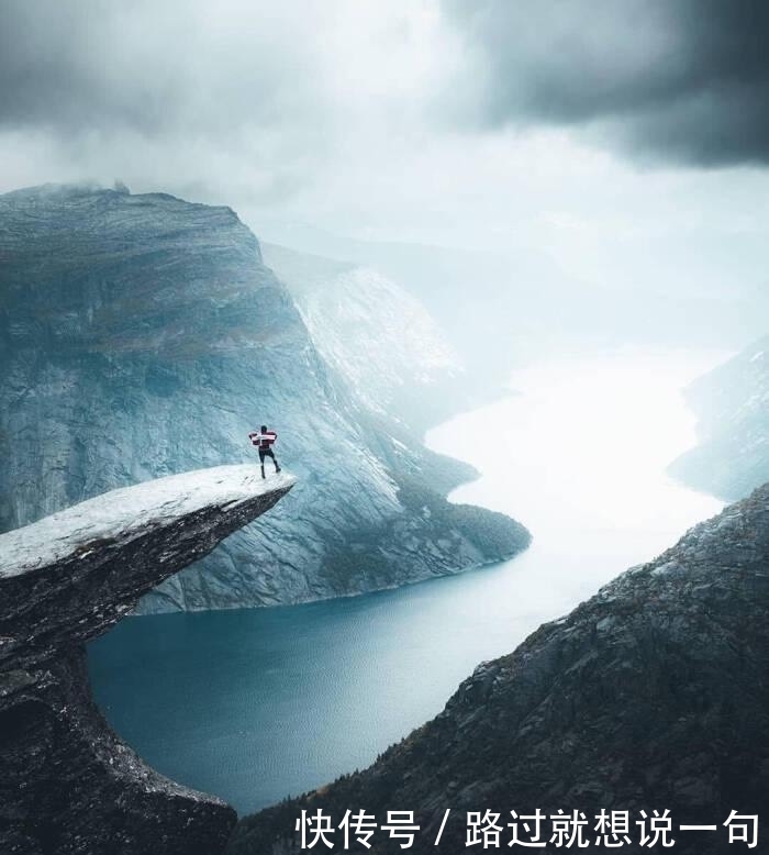 《阴符经》自然之道静,故天地万物生