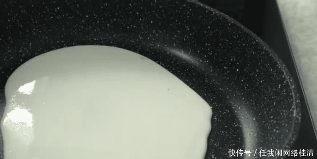 熬粥|大米别只会熬粥煮饭,加2个苹果做懒人面食,简单易学又很好吃!