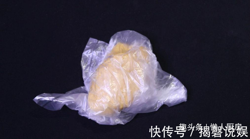 黄油|花生酱不只是调味品，配上面粉做的花生酥，一口一个吃着太香了