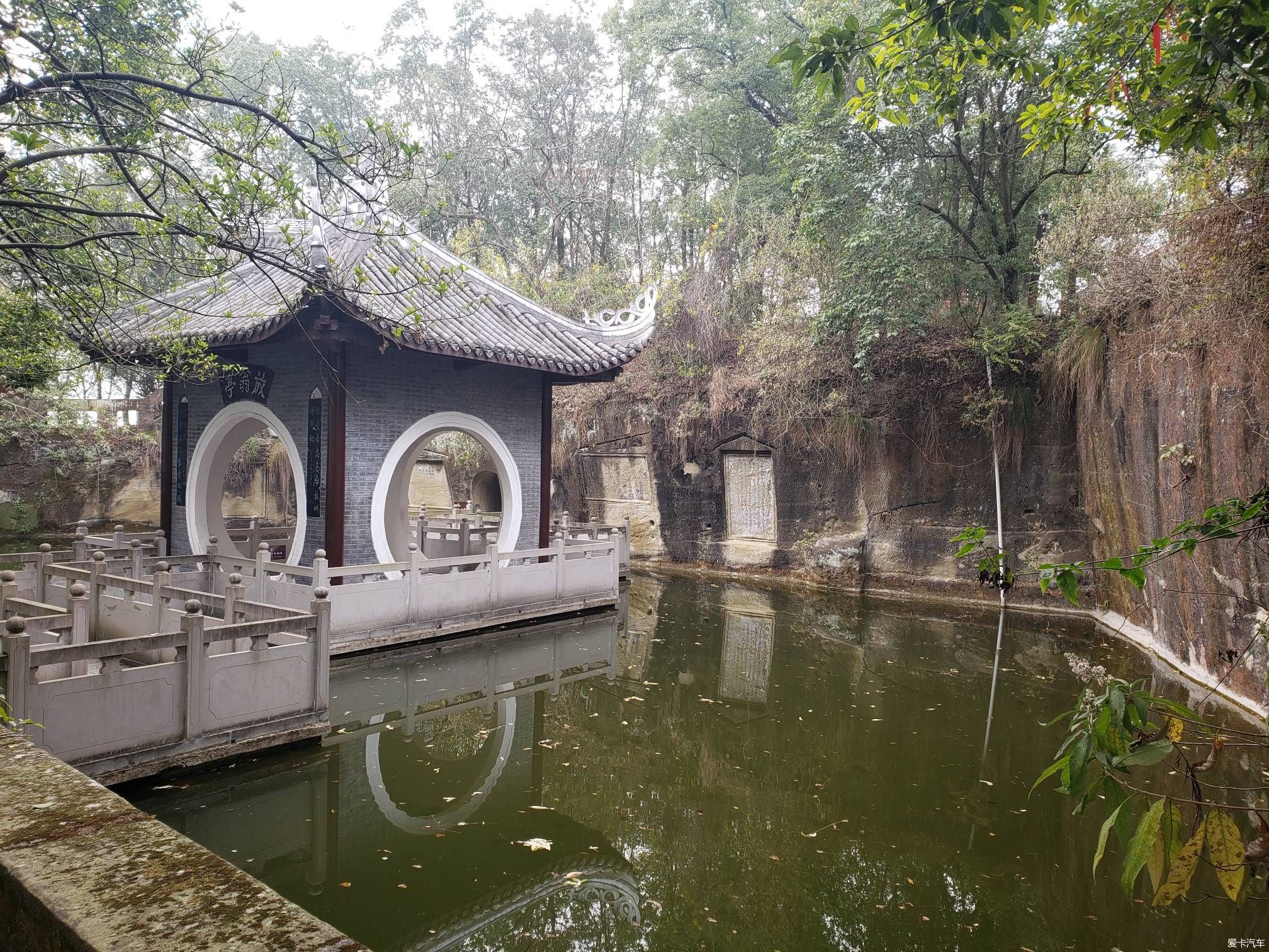 避开高峰，拜大佛