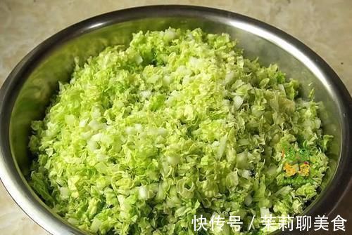 白菜|入秋后,这种饺子特好吃,皮薄馅鲜,好吃顶饱,怎么吃也不腻