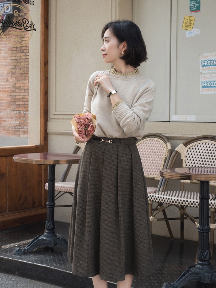 秋冬 秋冬就要穿得复古又时尚,立领压褶棉质衬衣你值得拥有!