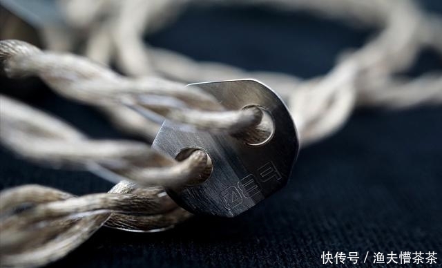 到底|「耳边评测」三万块买随身到底值不值—EA CODE51体验谈