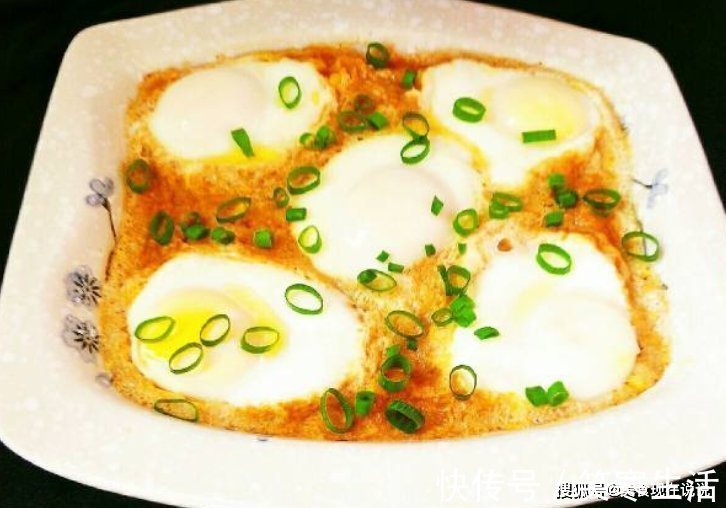 鸡蛋别再炒着吃了！大厨教你新吃法，8分钟搞定，营养美味吃着香