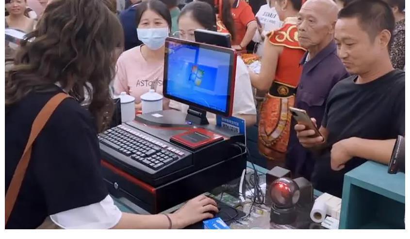 《快本》停播，《云上的小店》顶上，沈梦辰杨迪终于迎来了春天