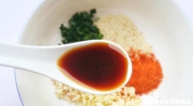 面条这样做,两碗没吃够,做法简单,大人小孩都爱吃!