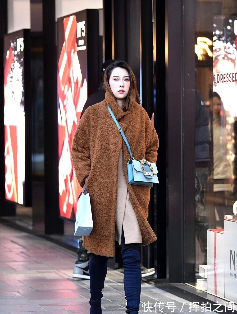 姑娘 身材好的姑娘, 她们的更懂得怎么搭配让自己更时髦!