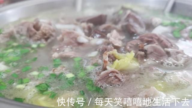 汤鲜|羊汤店传出来的炖羊肉秘方这3样缺一不可,汤鲜无膻味,太香了