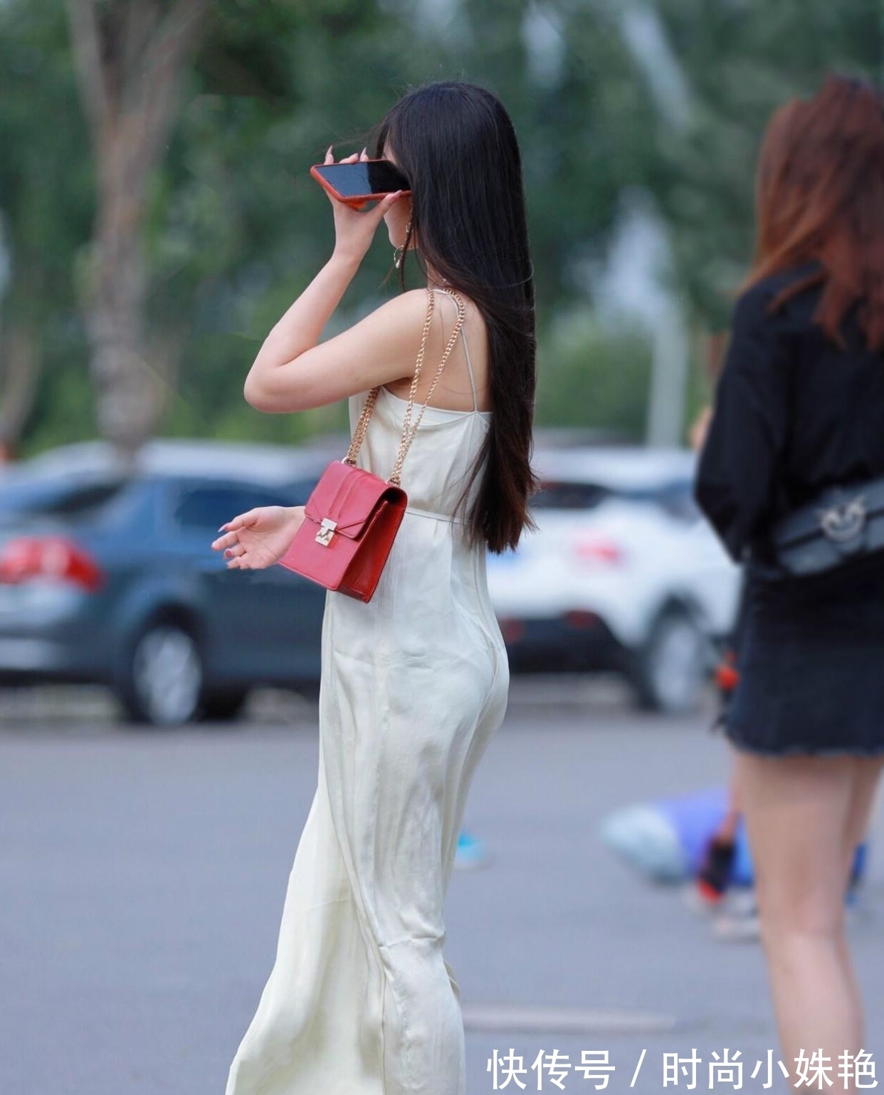 显瘦|裙子穿腻了?不存在,今夏流行“脚踝裙”,时髦又显瘦!