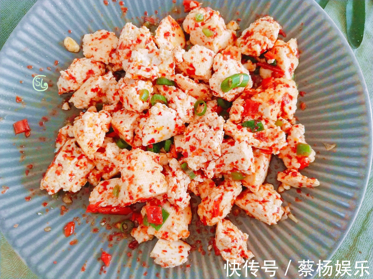 家人|天变热，三天两头就做这道凉拌菜，8分钟搞定，家人都爱吃