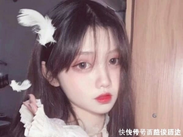 睫毛|青春期女孩怎样让眼睛“变大变美”？坚持3个小妙招，让你成为班级女神