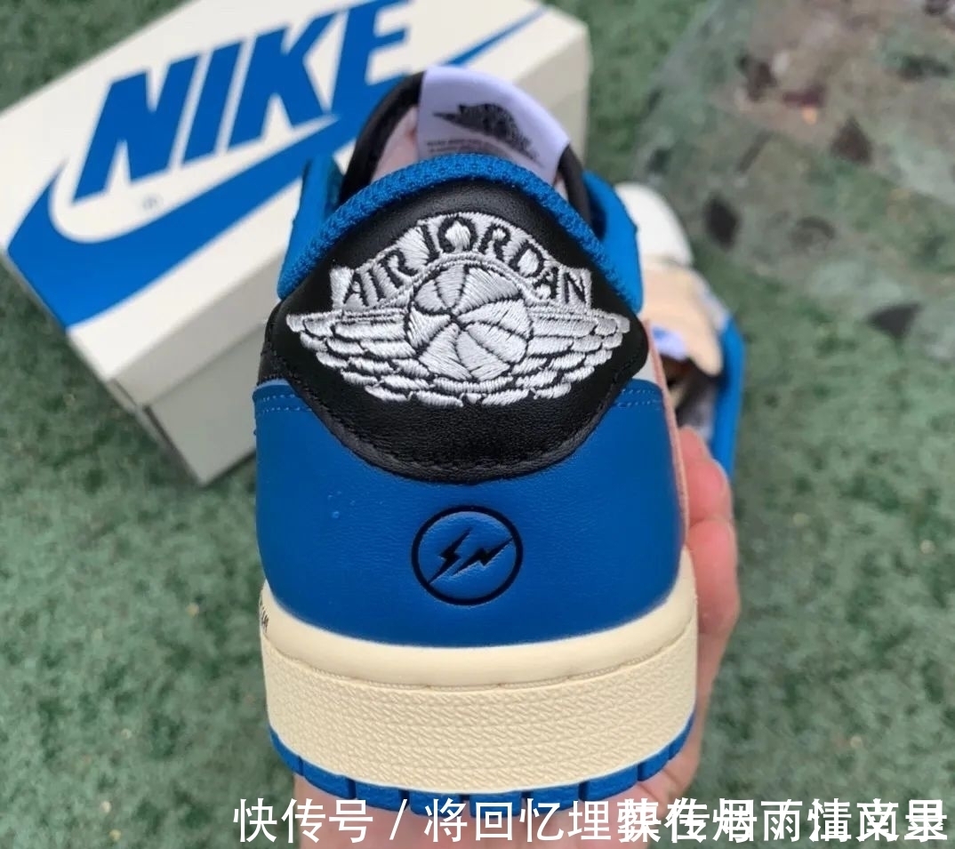 正品 藤原浩倒钩闪电aj1最强横向对比测评 中底拉邦皮料剪裁差的是正?