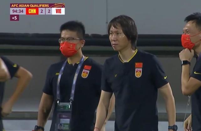 大翻车|李铁大翻车现场!社交媒体被“下课”围攻,球迷整整骂了40小时