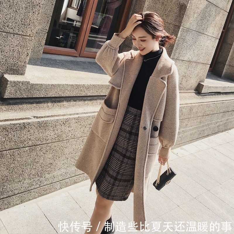 气质出众 建议大家大衣不要配黑裤子!现流行这样穿,美得无懈可击