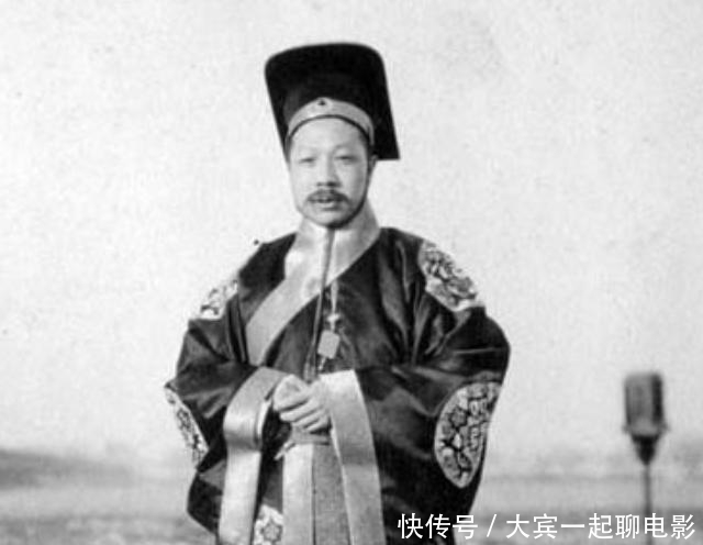 鲁迅说话向来尖酸刻薄,一生只见过袁世凯一面,却用30字正面评价