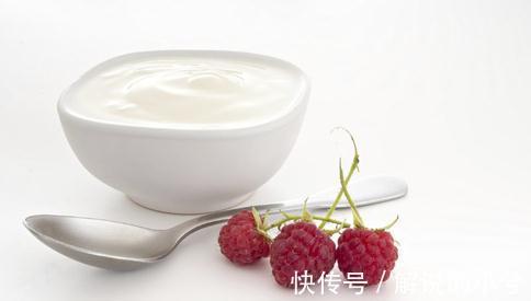 牛奶|得了糖尿病还能喝牛奶吗?喝牛奶好还是酸奶好?