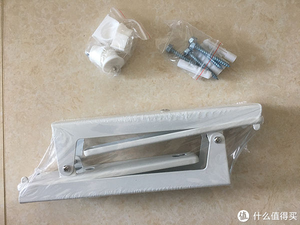 改造|房子那些事 篇十七：网购清单 网购书桌收货了，进行微改造