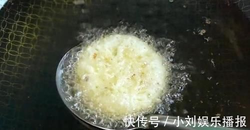 我家面粉从不蒸馒头，这样做比包子油条还简单，一次做8个，真香