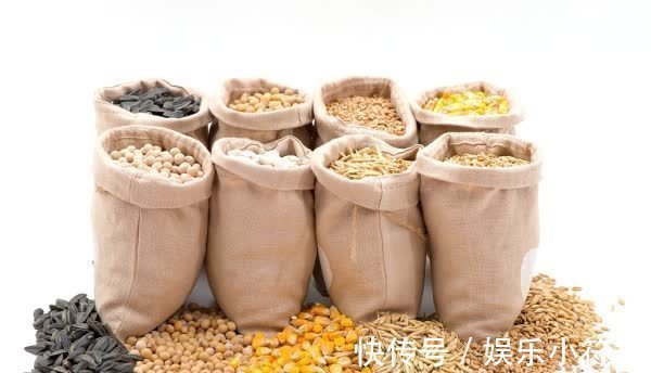 食物|7岁孩子积食不长个,医生提醒:这4种食物少给孩子吃,影响发育