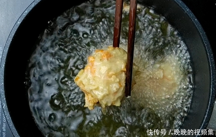 油炸素丸的简单做法,外酥里嫩,鲜香营养,不错的家常美食