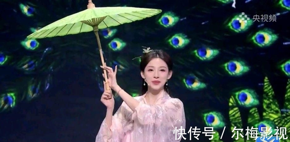 央young之夏|《央young之夏》40位主持8位90后，每一位都是漂亮小姐姐，最小的才24岁