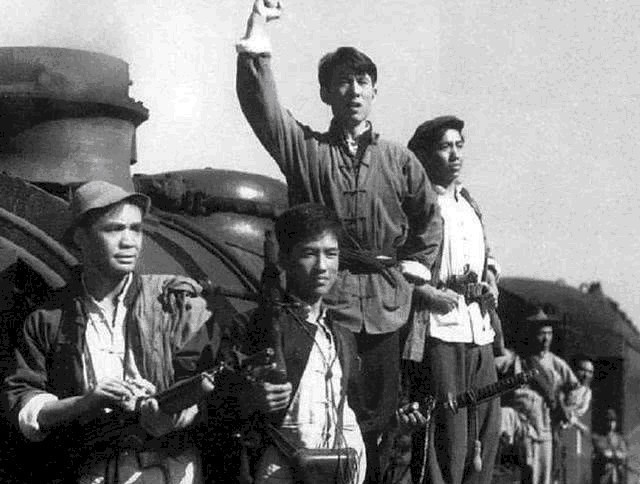 杨思禄|两兄长长征牺牲,他差点被贪财鬼算计,装拉肚子逃走,103岁健在