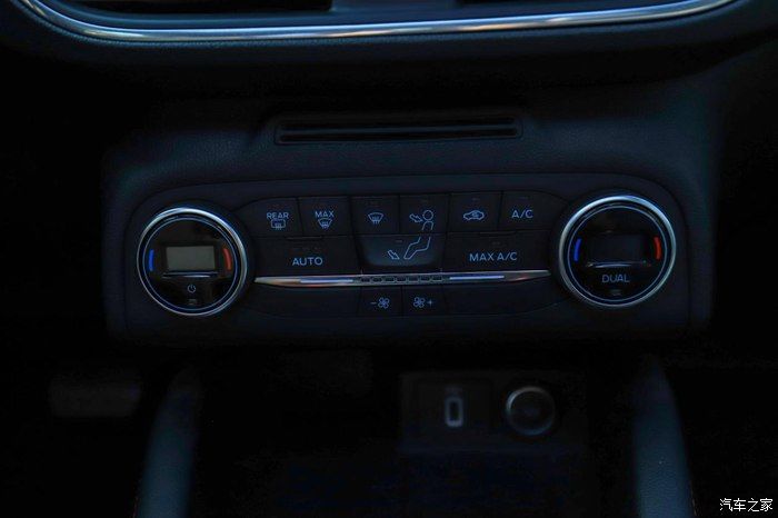 奶爸|准奶爸的座驾福克斯ST-line，颜值与性能齐飞