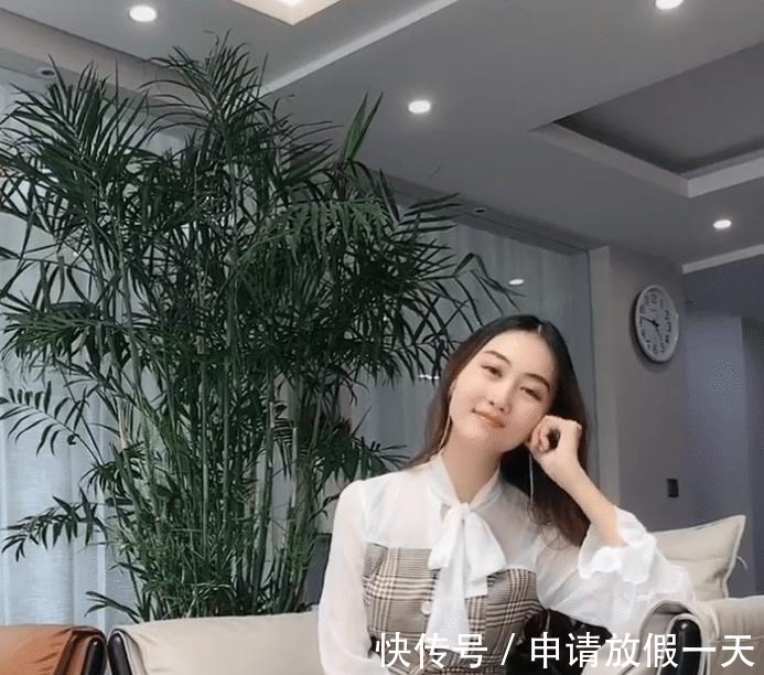 高跟鞋 美女这种身材,真的很适合做模特!