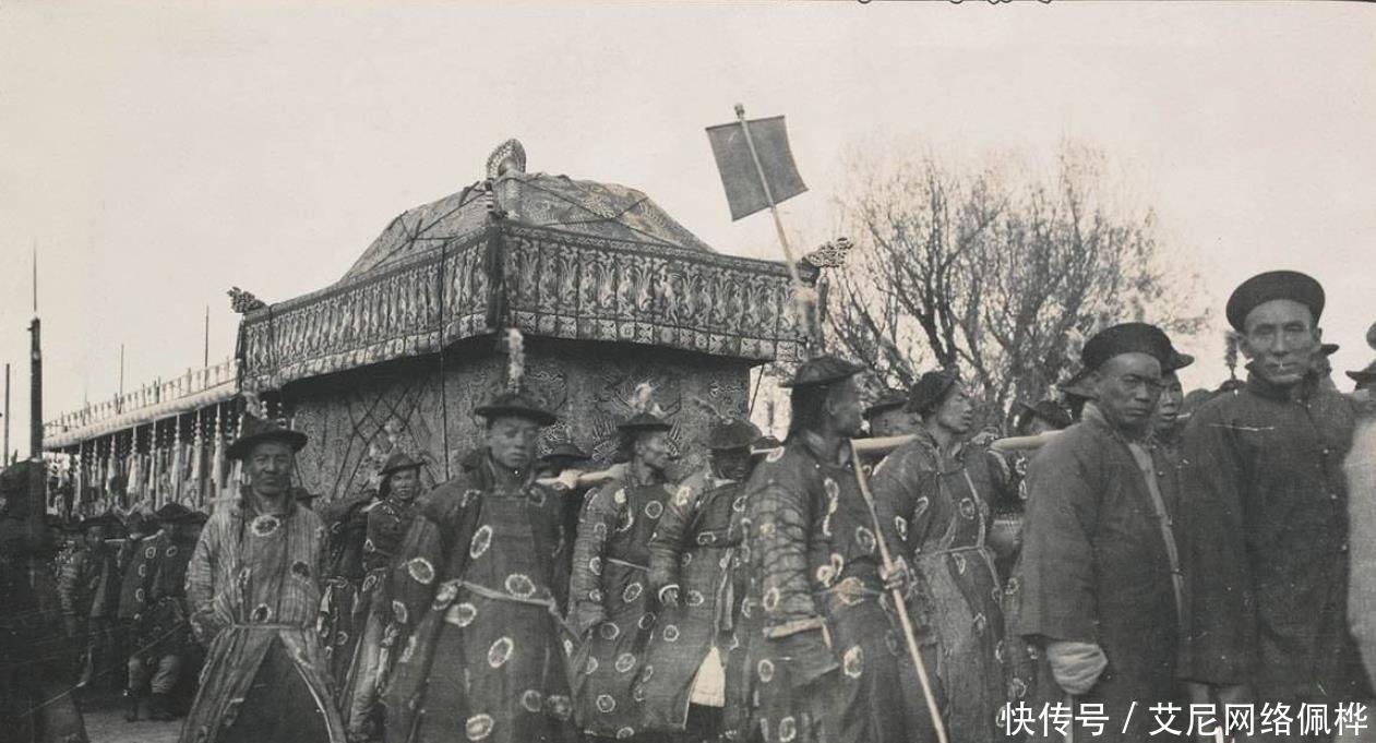 慈禧|大清不同于其它朝代的一个细节，在慈禧的葬礼上就已经显现出来了