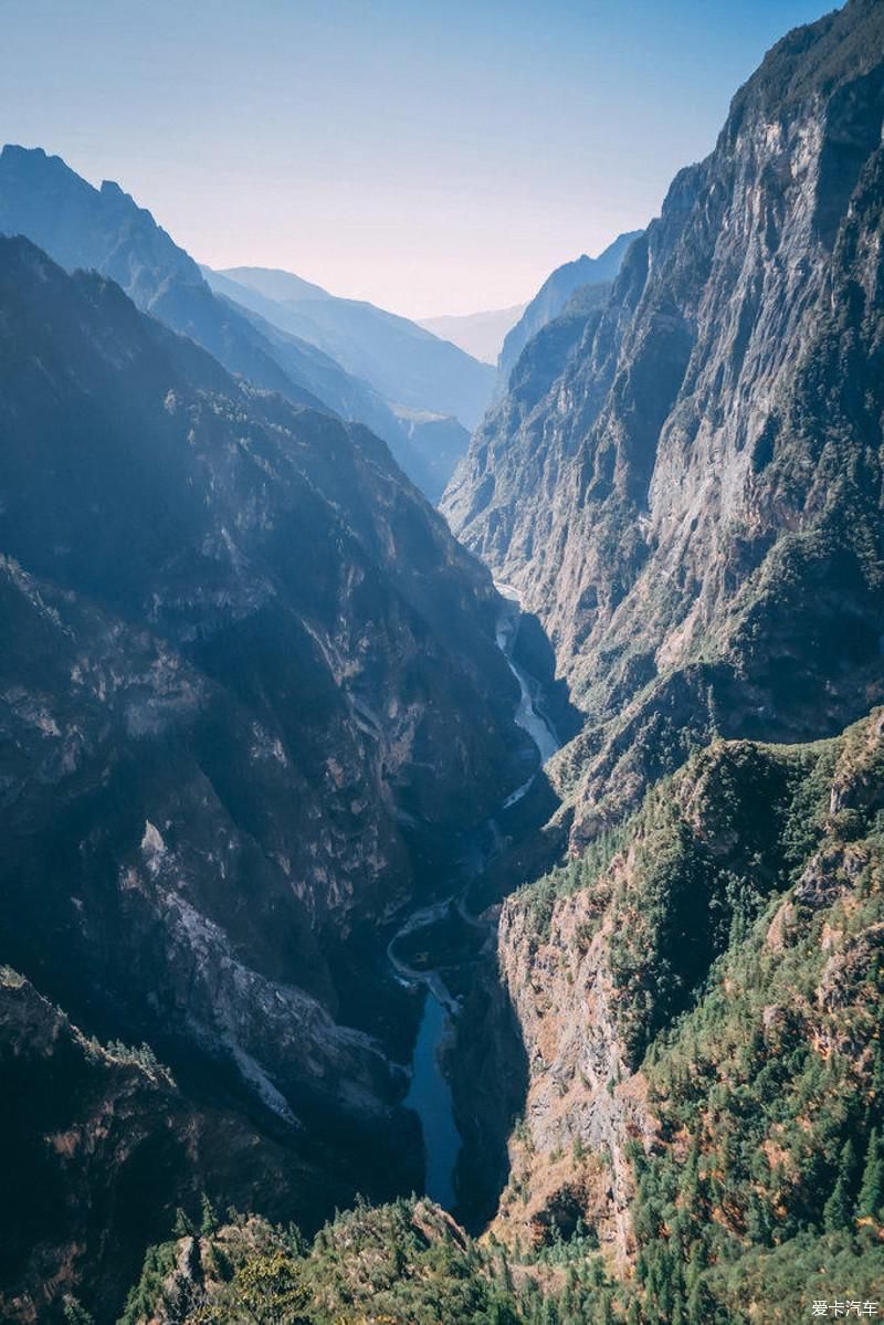 跨越雪山，寻找消失地平线上的巴拉格宗