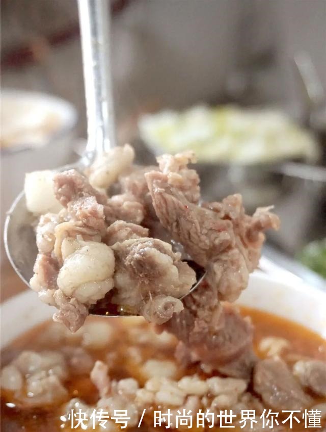 24年街边小店,一碗面70元,还没到饭点就座无虚席……!