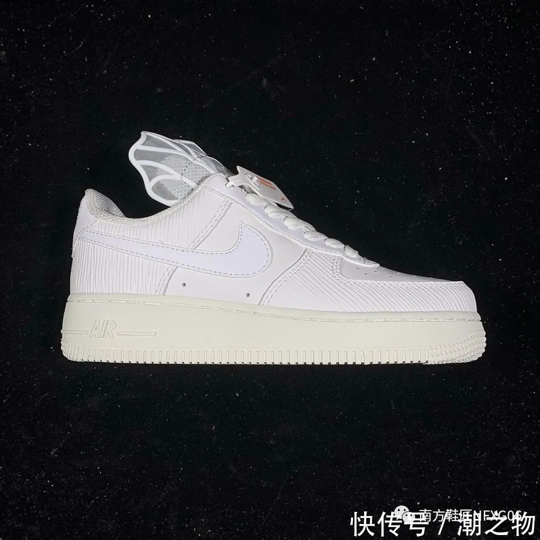 青春岁月|纱衣材质鞋舌,酷似胜利女神装扮!这款Air Force 1 很有创意