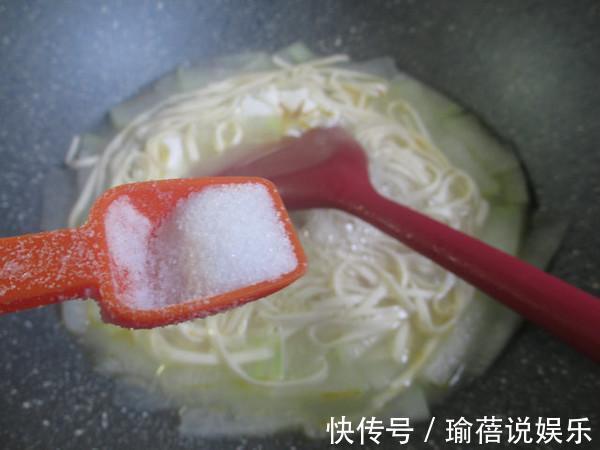 进入三伏天，这道菜要多给家人吃，鲜香开胃，清热下火