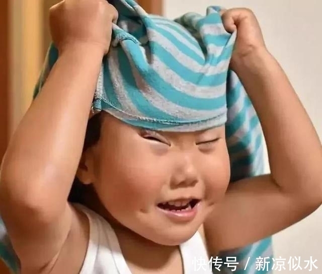 小m|人类幼崽有多可爱?这坑娃的妈给女儿拍了近千张“丑照”