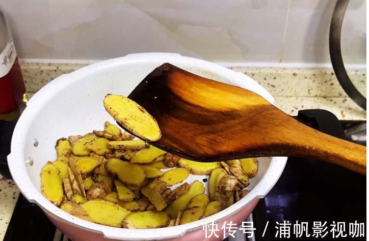 猪脚|猪身上这个“宝贝”,跟鸡蛋一起吃,从此告别手脚冰冷,记得多吃