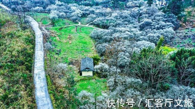 张家界|媲美九寨沟，不输张家界，这颗“地球腰带上的绿宝石”早该火了！