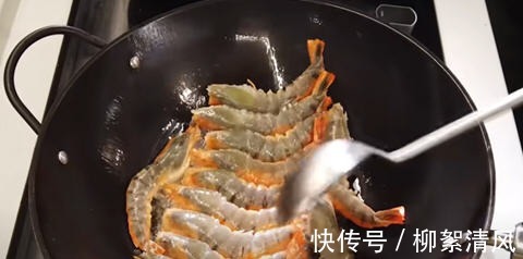 传统鲁菜油焖大虾怎么做,色泽鲜亮做法简单,美味又营养!