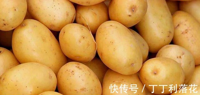 原来保存土豆这么简单,放一年都不发芽不腐烂,越早学会越受益!