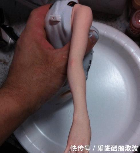 大神|感叹能够做出如此逼真的手办时,看到工匠的手,直接秒懂