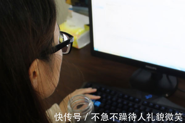 睡眠时间|为什么时不时的会头晕可能是身体出现几种症状,疾病在作祟