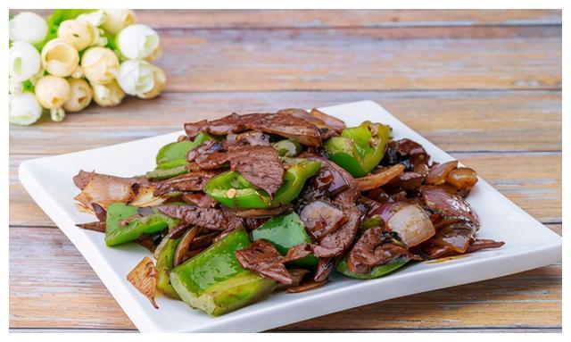 中老年人|过了50岁,不想脑梗猝死,医生这4类食物少吃,越吃血脂越高