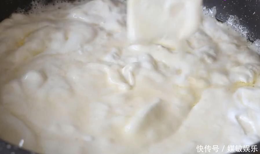 香甜美味的牛轧糖其实很简单，在家做卫生又放心，赶紧学习下吧