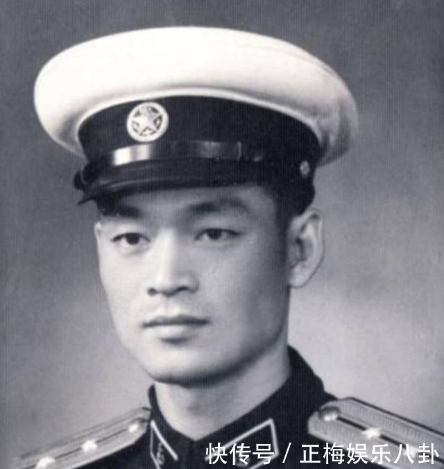 许光|女儿向人透露自己父亲是上将许世友,许世友知道后提着枪上街找人