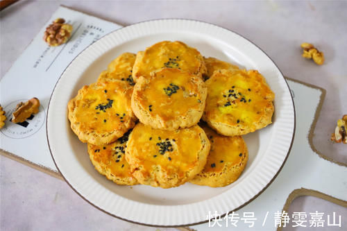 不用泡打粉的核桃酥，做法简单零失败，酥香可口入口即化，太香了