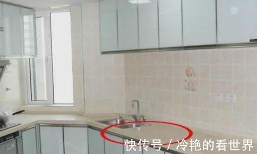 厨房|厨房装修，8800定制的橱柜，不到半年就裂了，想哭
