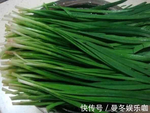韭菜|调韭菜馅，调料牢记“2放2不放”，韭菜翠绿不出水，鲜味足，好吃