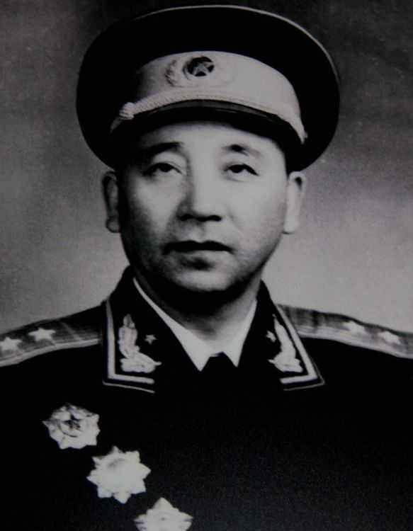 十五军|上甘岭战役：志愿军大炮只有美军三分之一，战士说，足够了