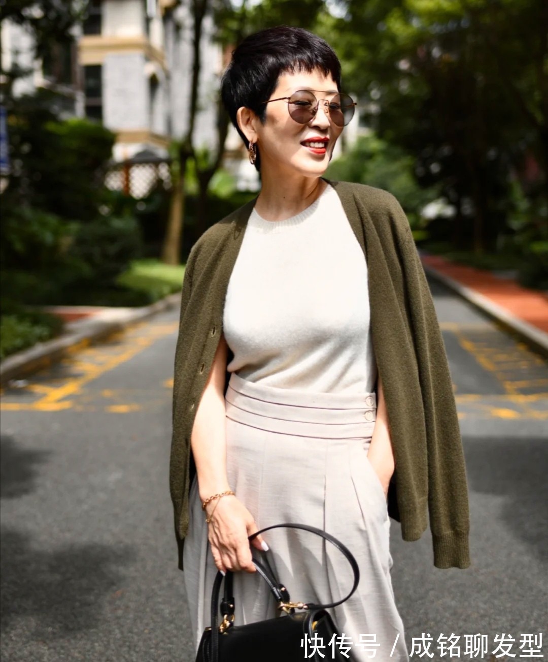中年感|年过六十的网红“潮奶奶”,穿搭时尚又酷又美,时髦装扮令人羡慕
