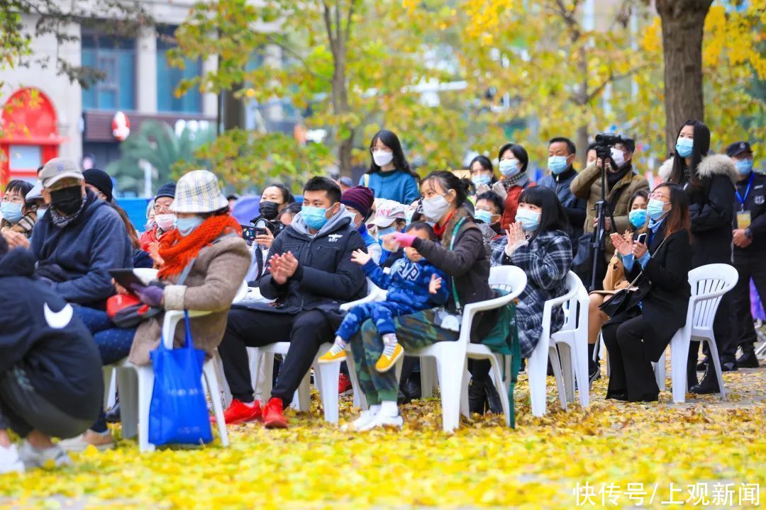  银杏|超唯美！一起在冬日听一场“银杏音乐会”