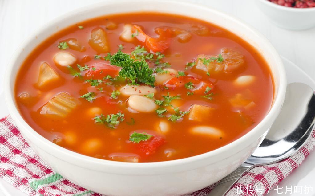 孩子|8岁女孩脾胃弱发育难?提醒:2种汤别给孩子喝,伤脾胃孩子难长高